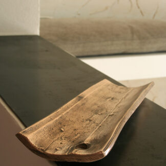 bark and wood-shaped container with knot, for office or home furnishings, cast aluminium, Italian craftsmanship, desk accessories, minimal design